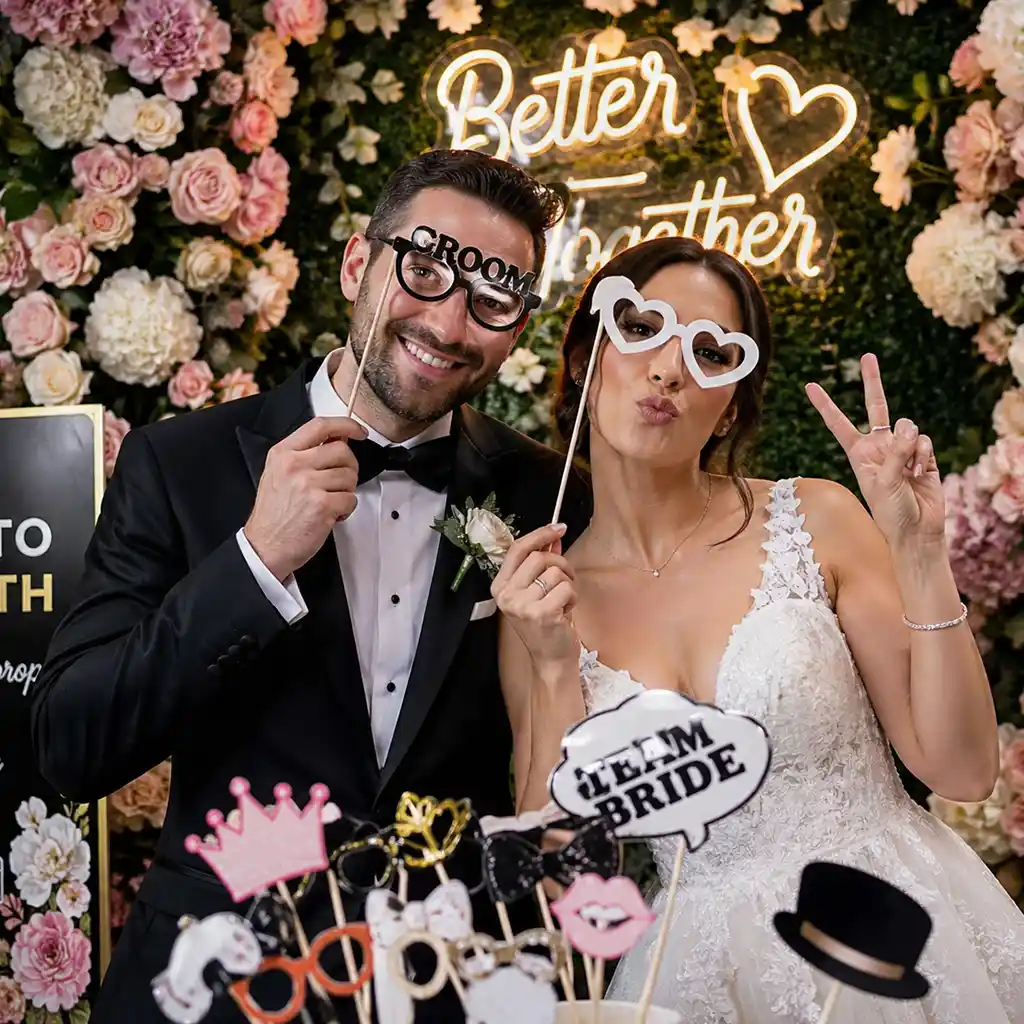 Photobooth pentru nuntă elegantă în Iași